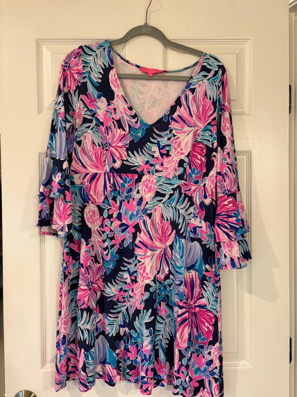 Floral V-Neck Swing Dress in Navy, Pink & Aqua

Lilly Pulitzer